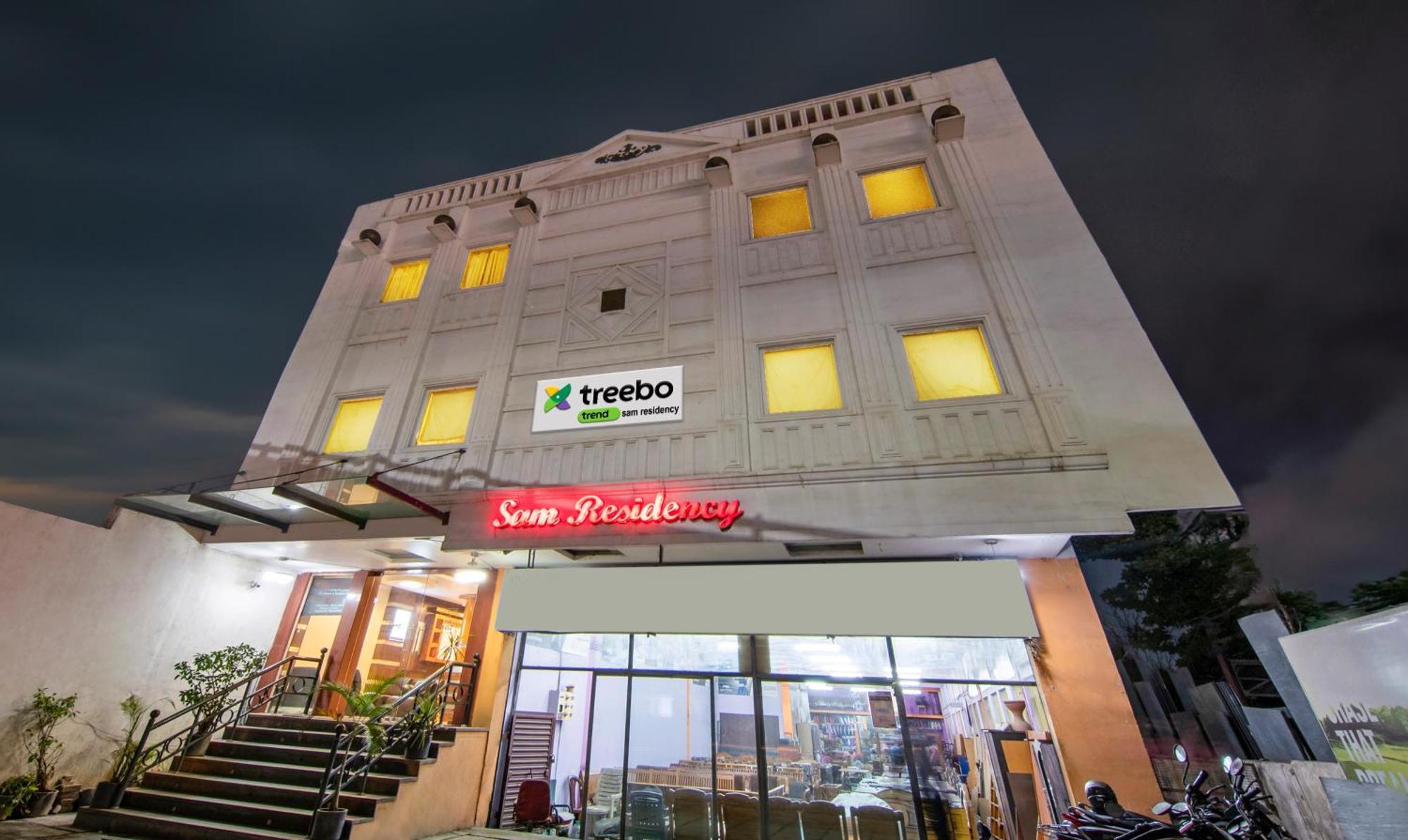 Hotel Treebo Sam Residency Kójamputtúr Exteriér fotografie